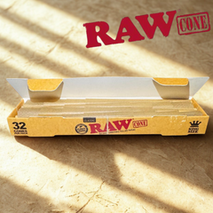 RAW Classic King Size Pre-Rolled Cones | 32 cones per pack